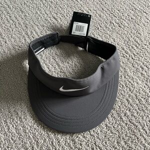 Nike golf visor